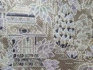 アンティーク　家屋に草花模様織り出し本場泥大島紬着物(5マルキ)